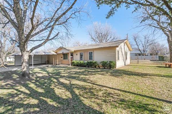 2812 Glen Cove Street, Brownwood, TX 76801