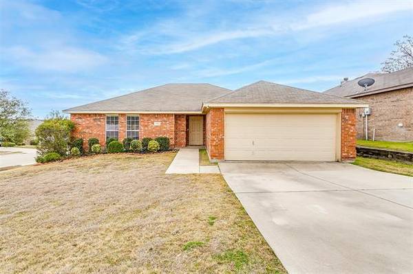 9301 Marie Court, White Settlement, TX 76108