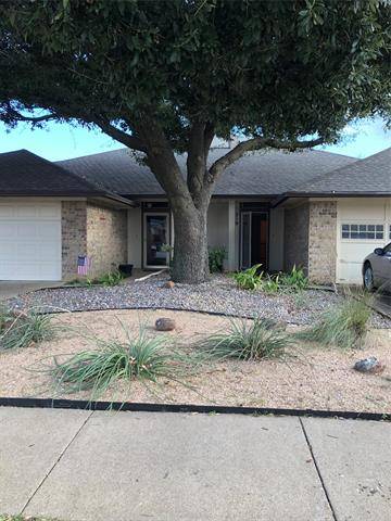 219 Mountainview Drive, Hurst, TX 76054