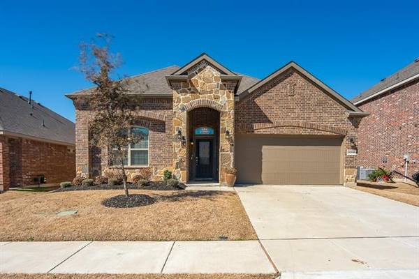 2104 Lake Cliff Drive, Little Elm, TX 75068