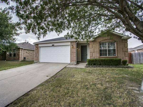 2424 Eagle Mountain Drive, Little Elm, TX 75068