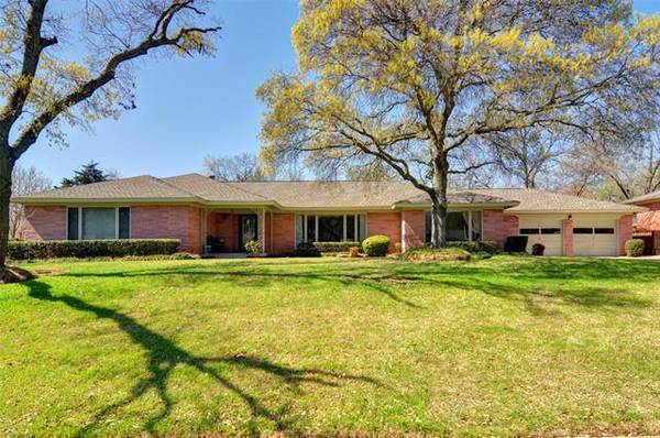 4120 Angus Drive, Fort Worth, TX 76116