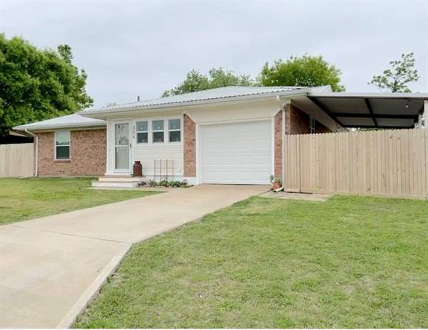 306 Roberts Street, Howe, TX 75459