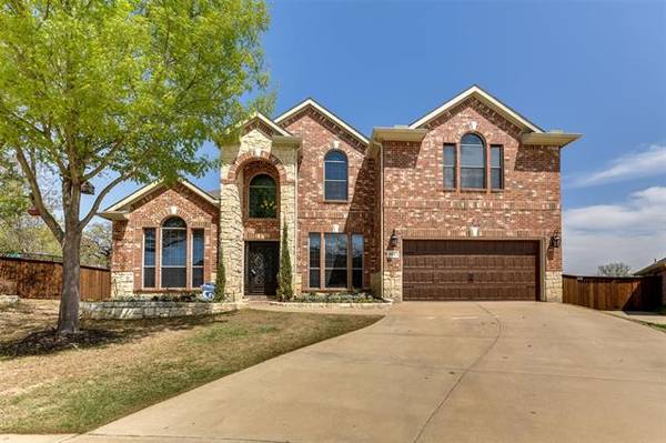 821 Greenwood Drive, Burleson, TX 76028