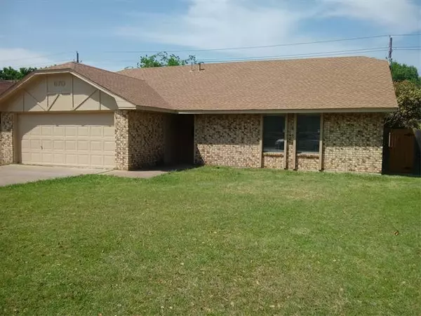 670 Hillside Drive, Cedar Hill, TX 75104