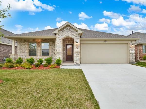 576 Farmstead Drive, Arlington, TX 76002