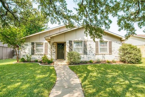 1805 Paxton Drive, Carrollton, TX 75007