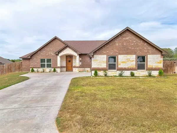 6504 Arcola Court, Granbury, TX 76049