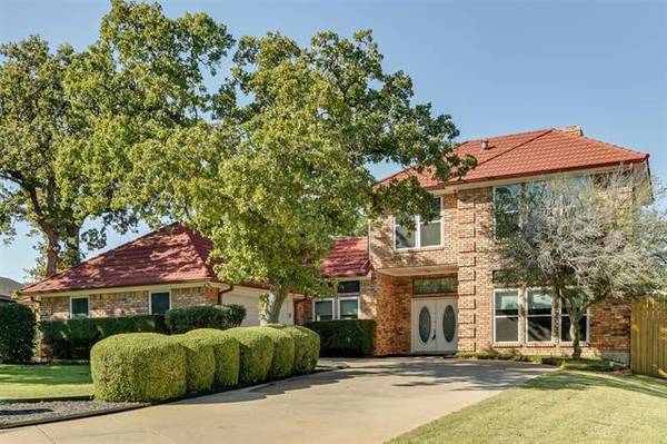 4411 Danbury Court, Arlington, TX 76016