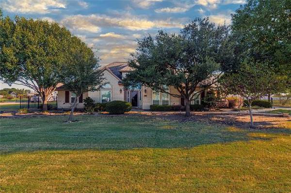 1159 W Remington Park Drive, Terrell, TX 75160