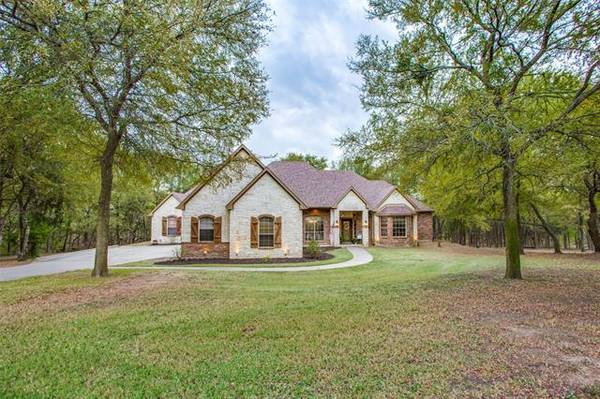 107 Falls Creek Lane, Gunter, TX 75058