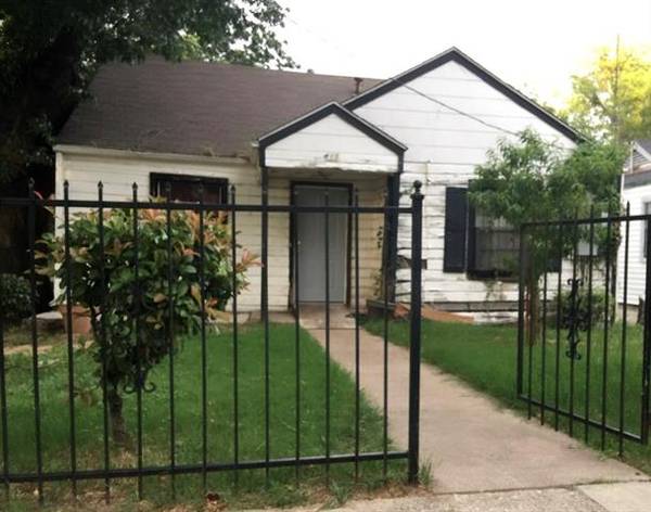 410 Avenue J,  Dallas,  TX 75203