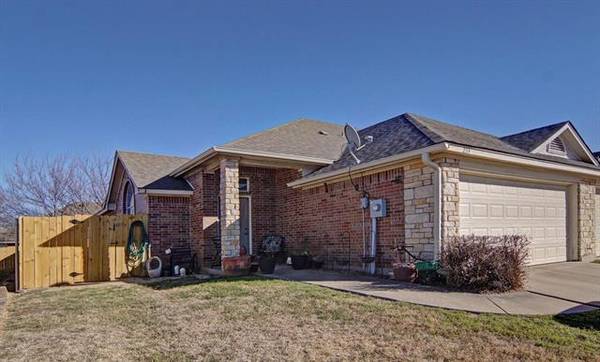 233, 235 Rentz Place Circle, Weatherford, TX 76086