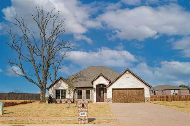 1027 Anna Circle, Granbury, TX 76048