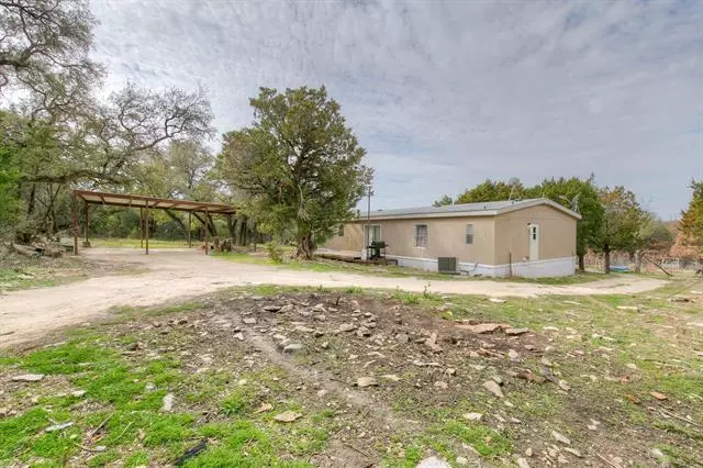 2615 Frontier Trail, Granbury, TX 76048