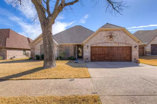 904 Joshua Court, Granbury, TX 76048