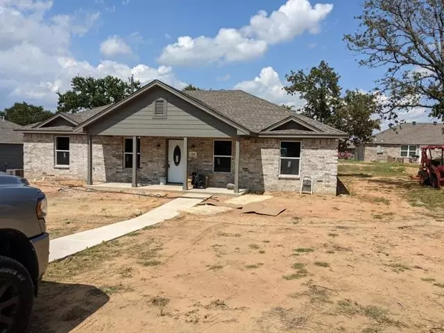 160 Lori Drive, Mineral Wells, TX 76067