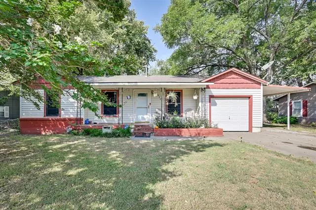 525 Norwood Drive, Hurst, TX 76053