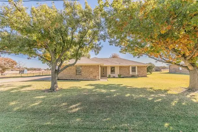 1621 Ann And Dossy Court, Crowley, TX 76036