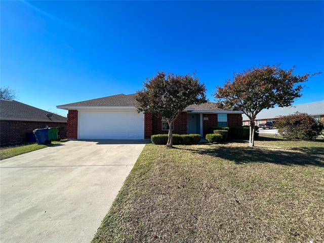 1705 N Cates Street, Decatur, TX 76234