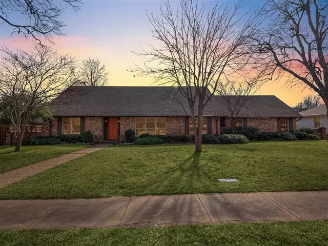 Dallas, TX 75230,7124 Mimosa Lane