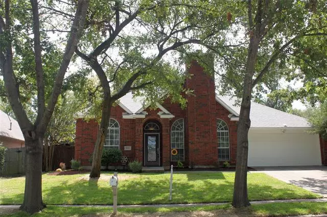 Bedford, TX 76022,2212 Greendale Court