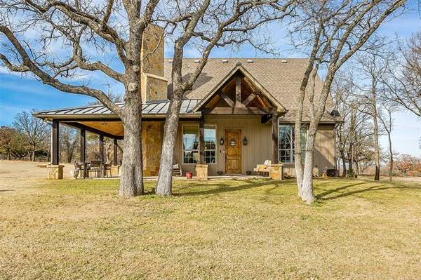 225 Falcon Drive, Weatherford, TX 76088