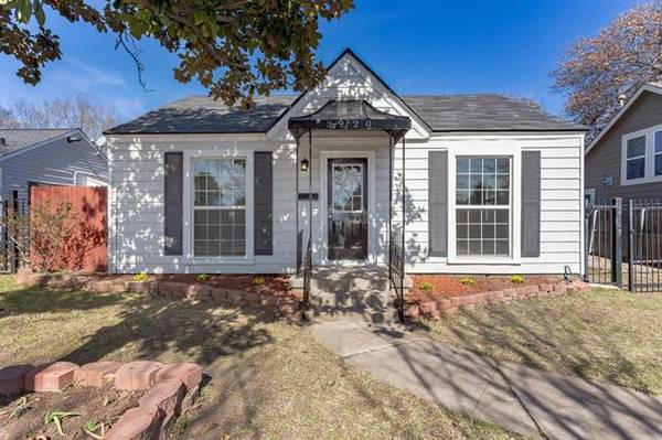 3920 Calmont Avenue, Fort Worth, TX 76107