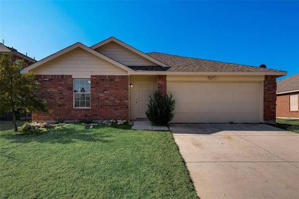 12316 Shine Avenue, Rhome, TX 76078