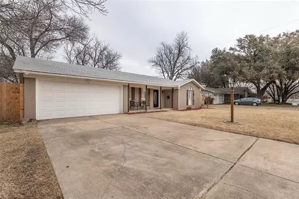 6513 Marcille Court, Richland Hills, TX 76118