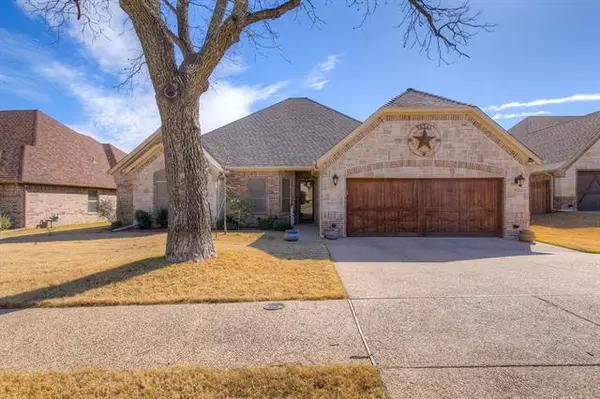 Granbury, TX 76048,904 Joshua Court