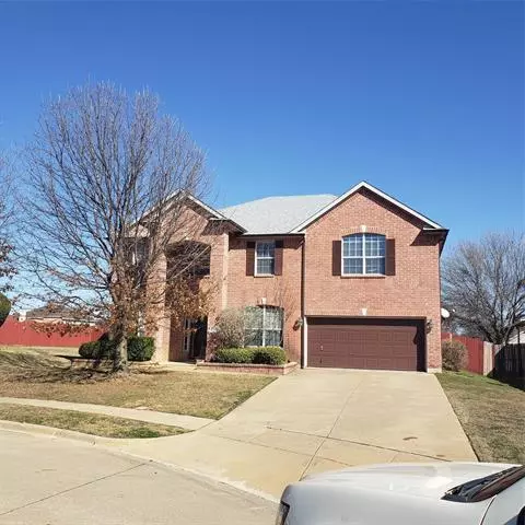 2706 Whisper Court, Mansfield, TX 76063