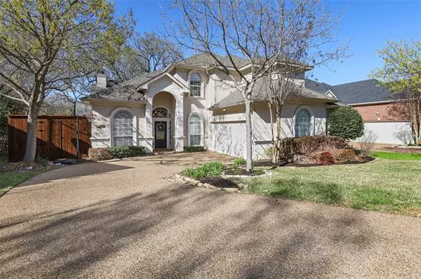 1414 Rio Bend Court, Grapevine, TX 76051