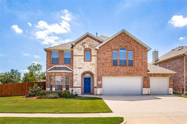 4028 Elmgreen Drive, Fort Worth, TX 76262