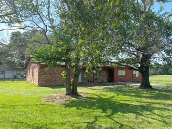 3354 County Road 201,  Gainesville,  TX 76240