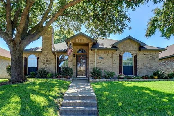 1920 Walden Place, Mesquite, TX 75181