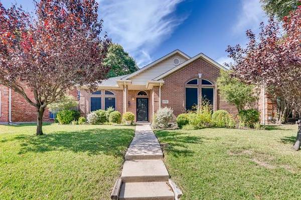 6721 Macintosh Drive, Plano, TX 75023