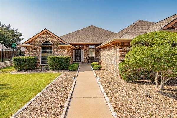 4905 W Wedgefield Road, Granbury, TX 76049