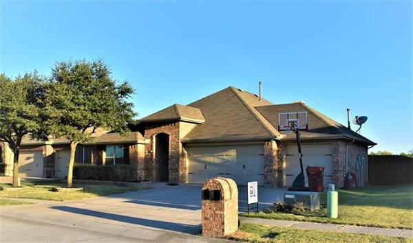 2904 Glenoaks Drive, Royse City, TX 75189