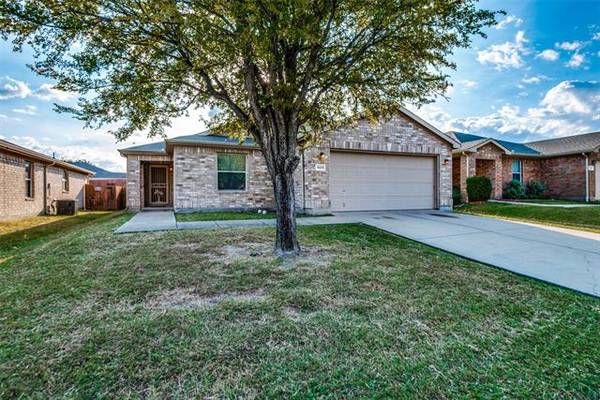 1625 Crown Point Drive, Little Elm, TX 75036