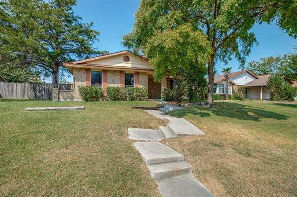 1313 Golden Grove Drive, Mesquite, TX 75149