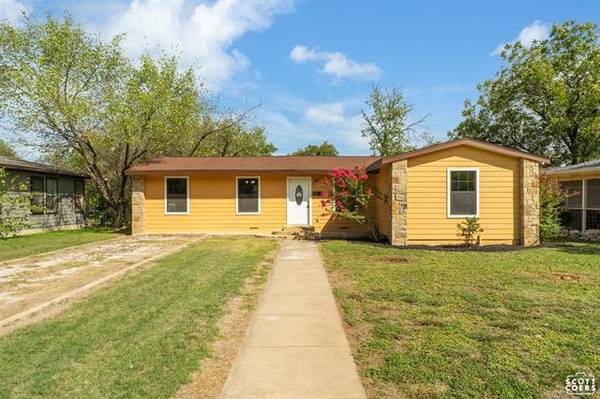 2404 Southside Drive, Brownwood, TX 76801