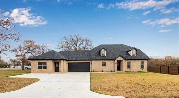 401 Horseshoe Drive, Oak Point, TX 75068