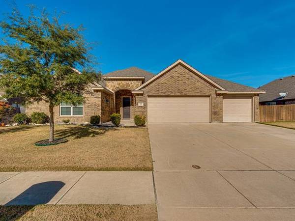 925 Safrano Street, Midlothian, TX 76065