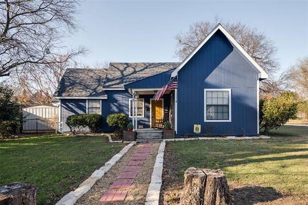 317 Kaufman Street, Waxahachie, TX 75165