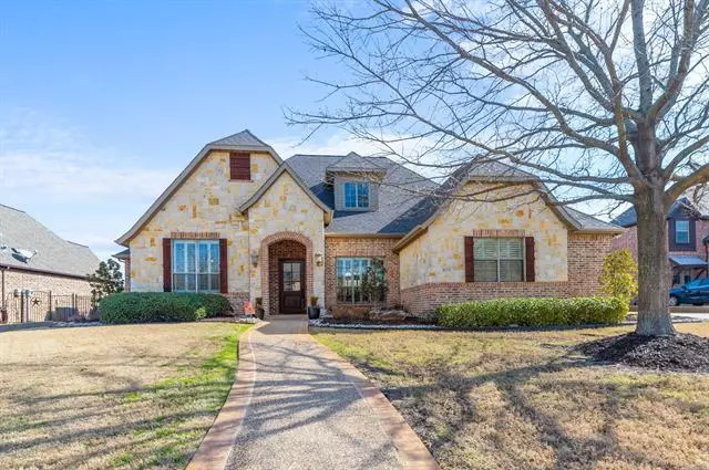 8213 Sawgrass Lane, Denton, TX 76226