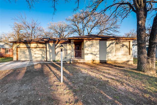 1705 Tierney Road, Fort Worth, TX 76112