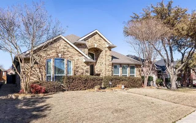 1729 Blackstone Drive, Carrollton, TX 75007