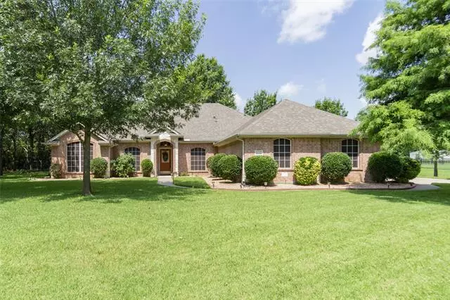 4032 Running Brook Drive, Joshua, TX 76058