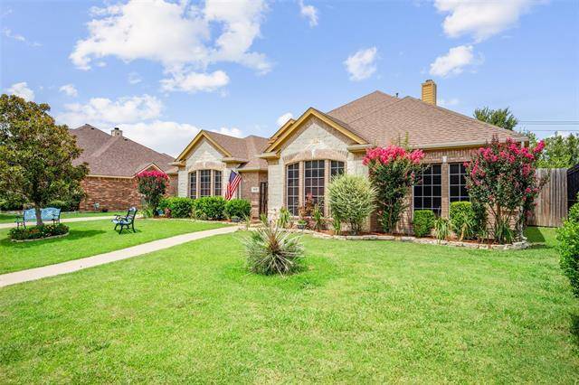 1011 Manchester Drive, Mansfield, TX 76063